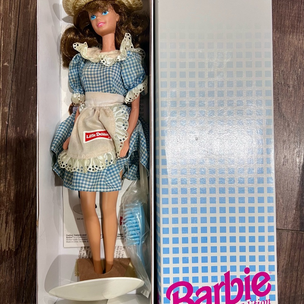 Barbie’s - Picture 5 of 7